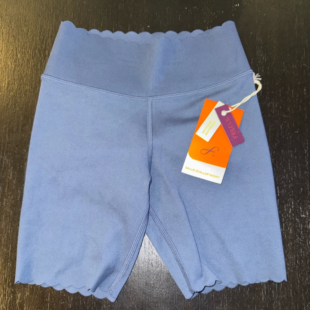 🐋FREELY: Sallie Scallop Shorts🐋